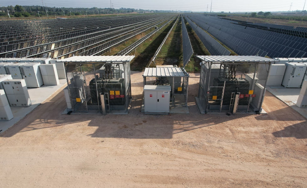Análise aprofundada do armazenamento de energia em kW e kWh: cenários, custos e benefícios explicados de uma só vez!