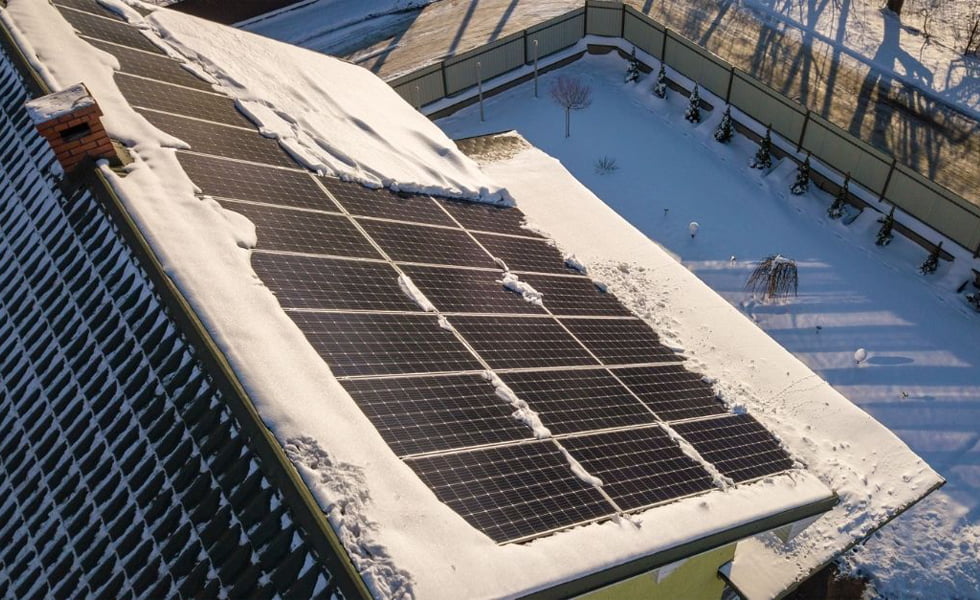 Painéis solares: funcionam em dias nublados e nos meses de inverno?
