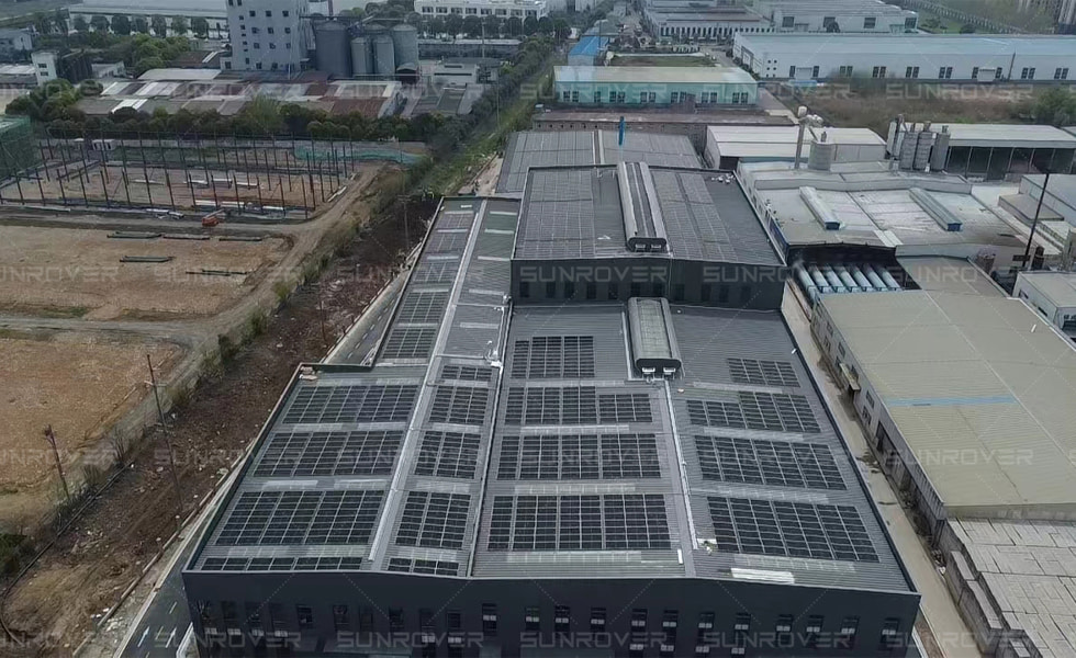 SUNROVER coloca em operação projeto histórico de energia de telhado de 1,3 MW