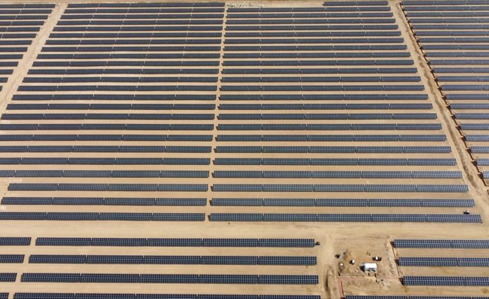 A primeira central fotovoltaica de grande escala do Azerbaijão está conectada à rede para gerar eletricidade!