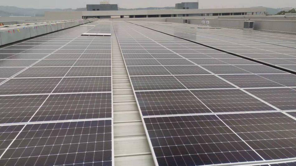 A segunda fase do projeto de geração de energia fotovoltaica distribuída de 15MW em Liudong New District, Huadian Liuzhou, Guangxi, China começou com sucesso!