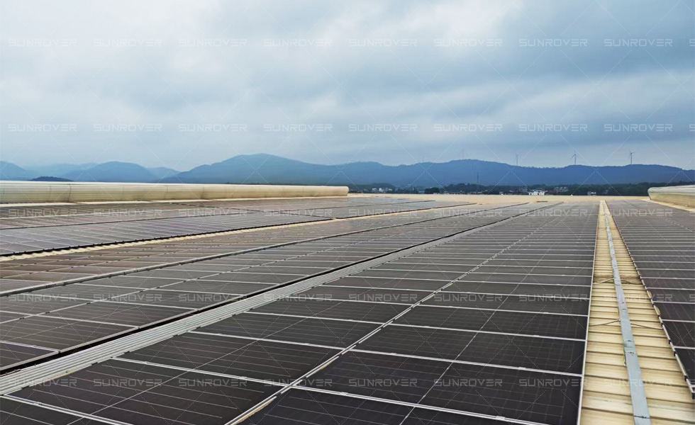 Revolução nos telhados: SUNROVER conecta importante projeto solar de 2,95 MW!
