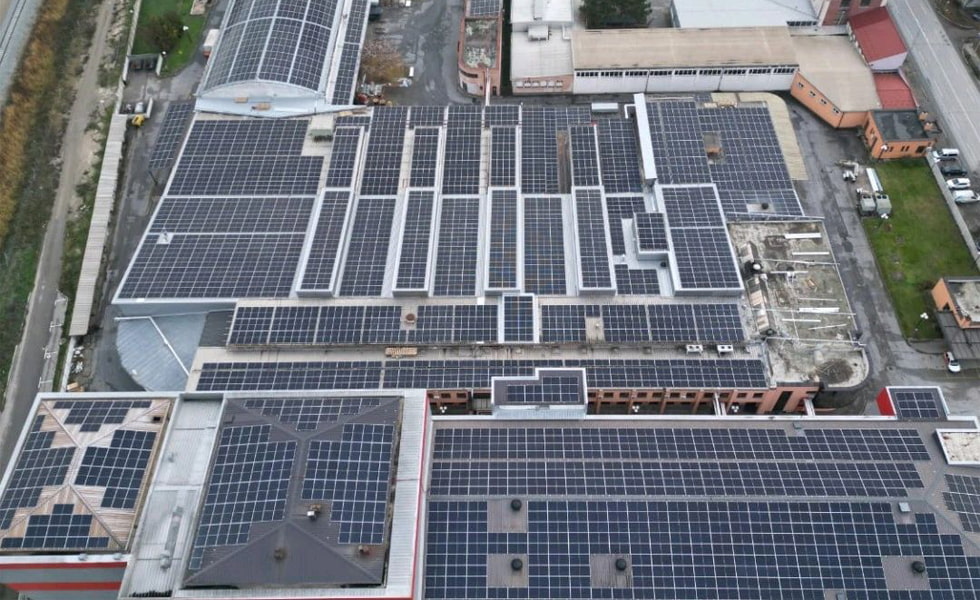 O megaprojeto egípcio de energia solar de 1 GW + armazenamento de 600 MWh ganha impulso com novo financiamento.